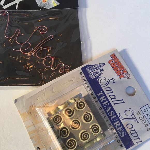 COPPER WIRE Welcome with Cinnamon Rolls! - Picture 2 of 5